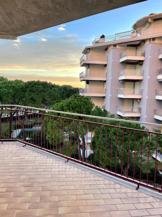 Residence Cristallo 4H Lignano Sabbiadoro Eksteriør bilde