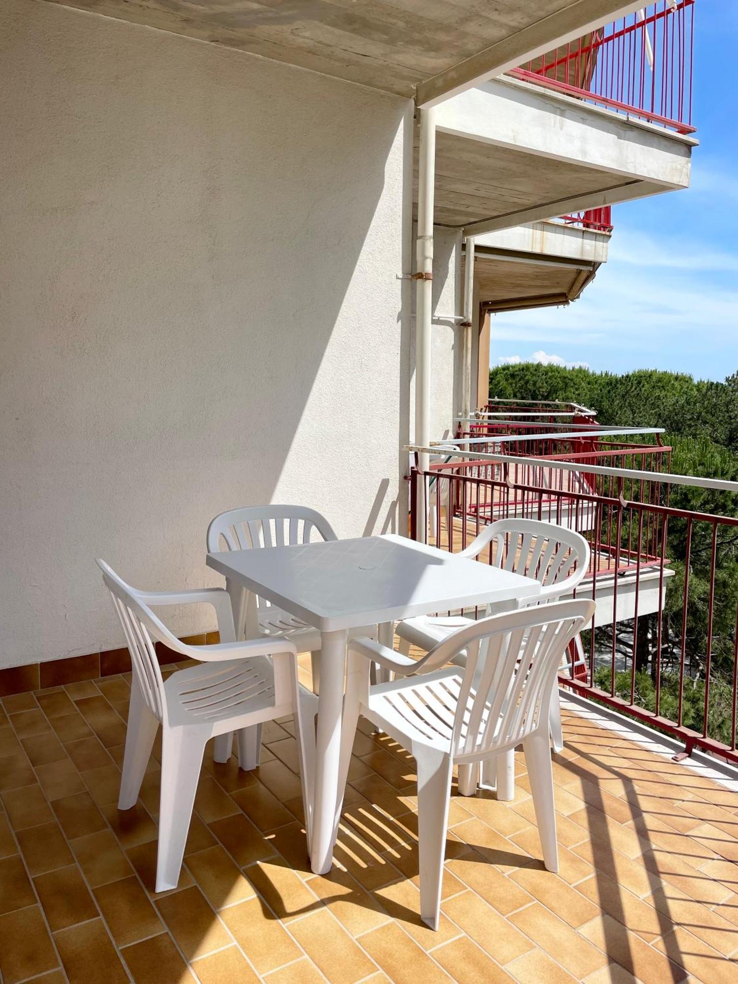 Residence Cristallo 4H Lignano Sabbiadoro Eksteriør bilde