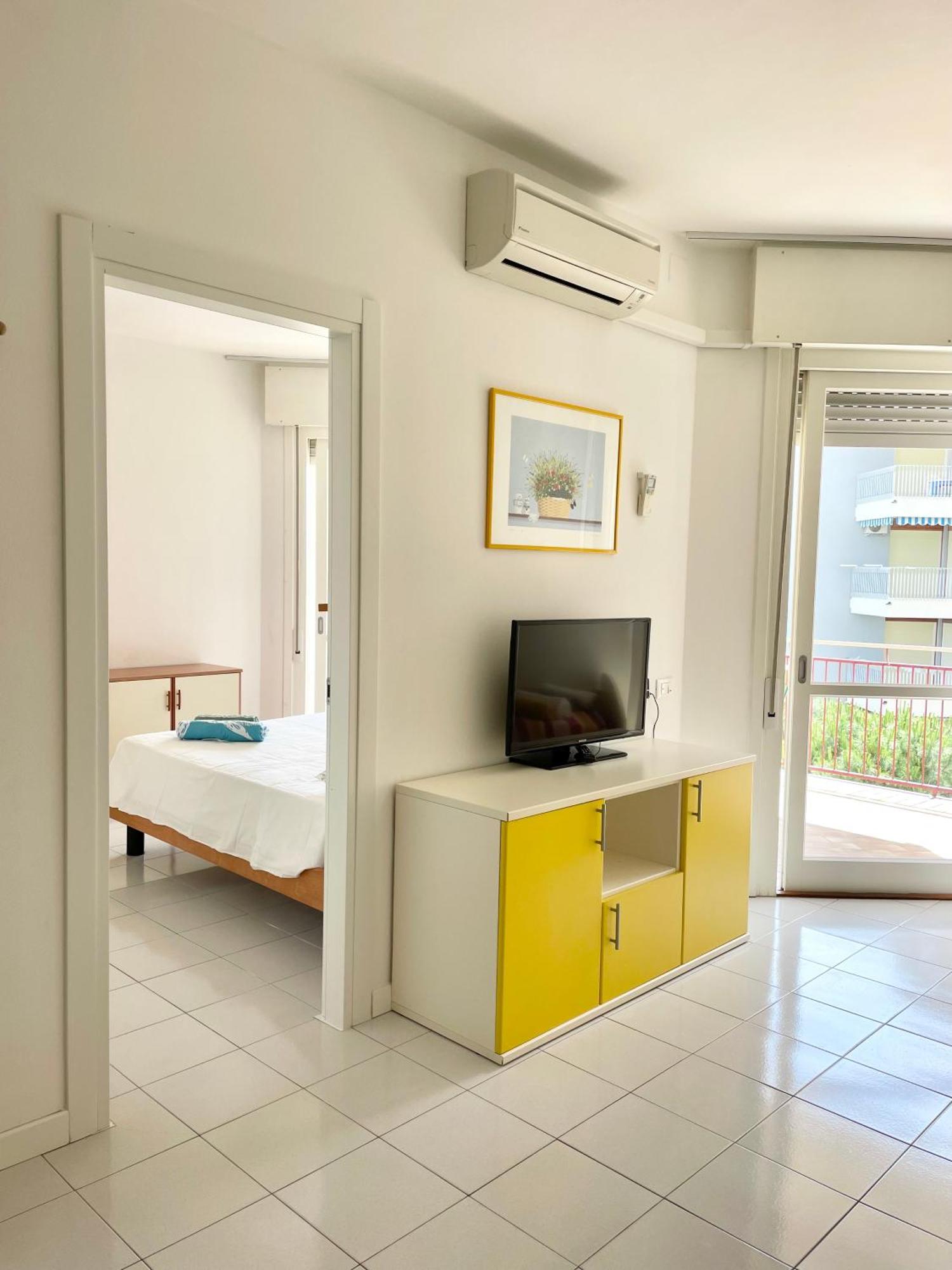 Residence Cristallo 4H Lignano Sabbiadoro Eksteriør bilde